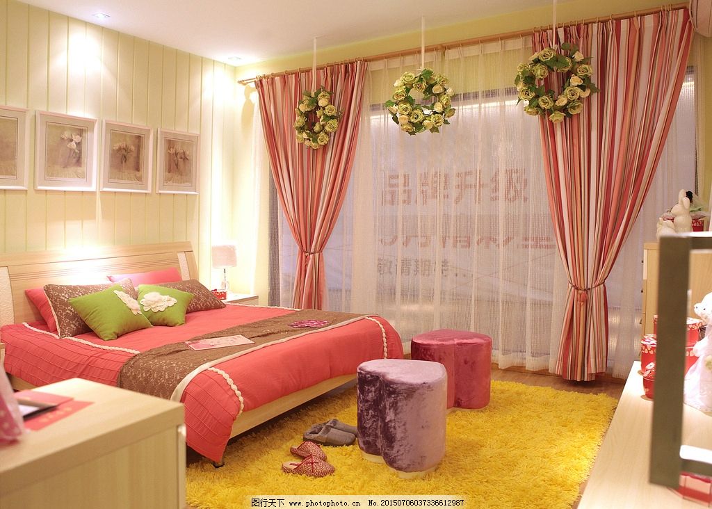 浪漫婚房布置装饰卧室 婚房布置 卧室 浪漫 装饰用品