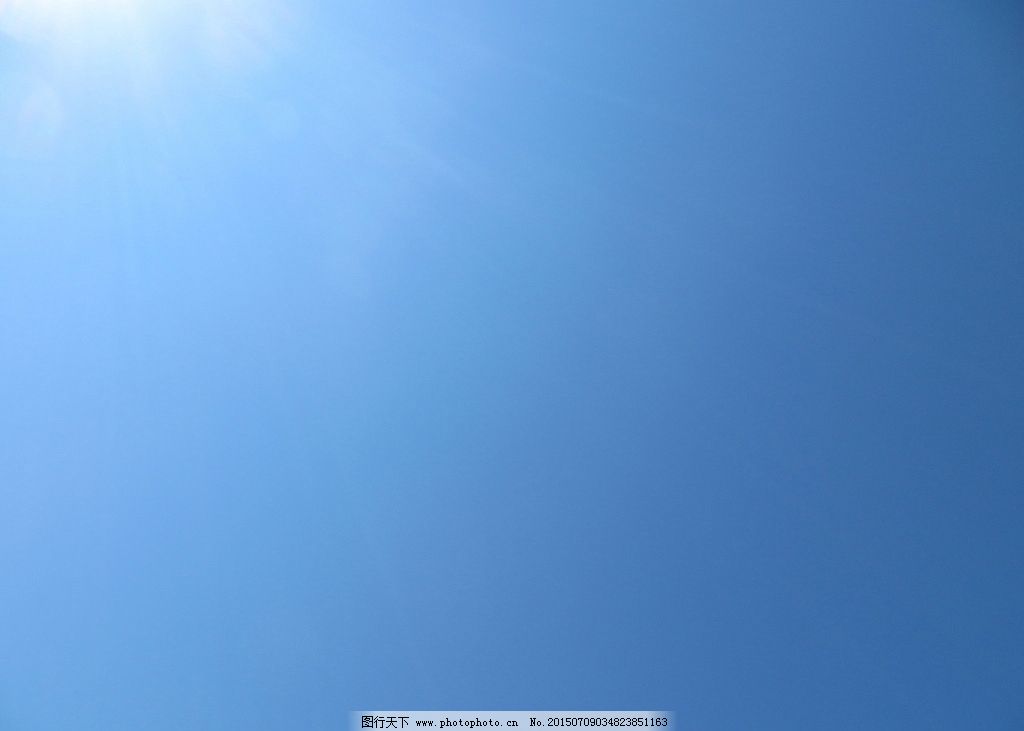 天空真蓝,蓝得像_.(比喻)谁能帮我把句子写具体