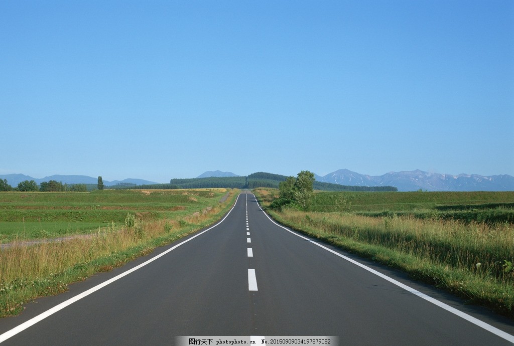 马路麦田 麦田 马路 透视 蓝天 白云 风景 清新 高清 自然 意境