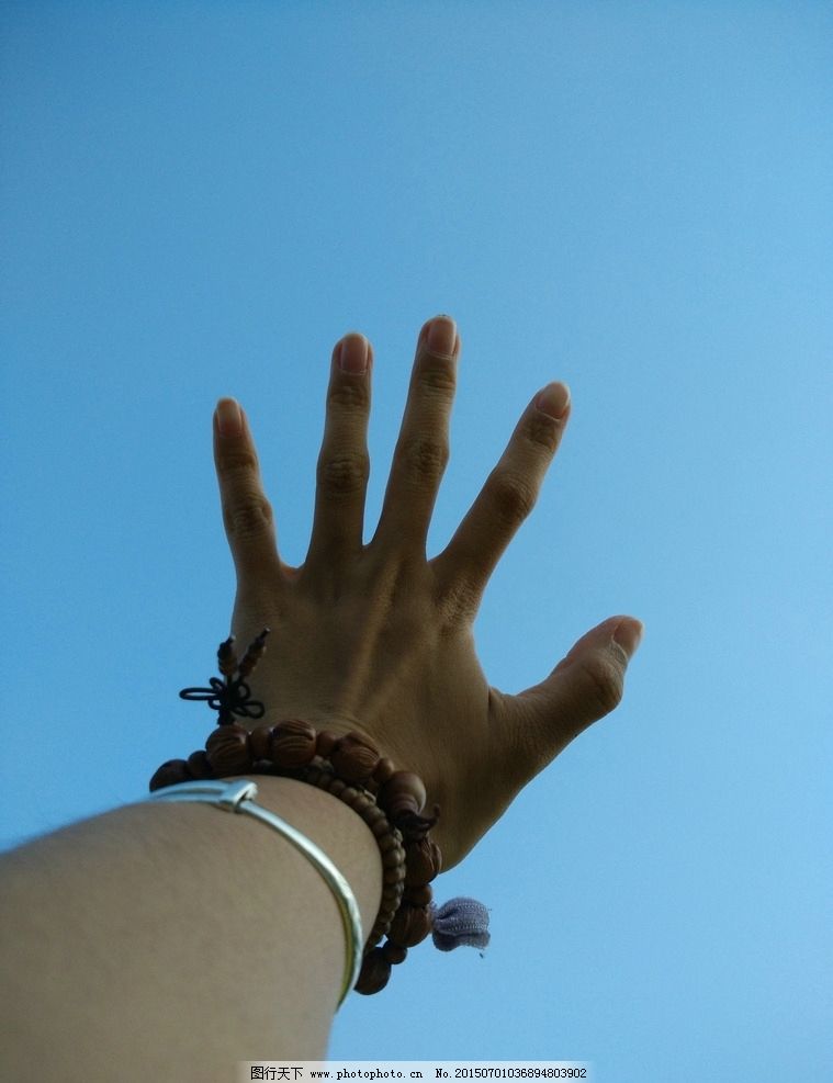 只手遮天,女人,左手,五指,蓝天,,摄影,人物图库,女性女人,72DPI,JPG