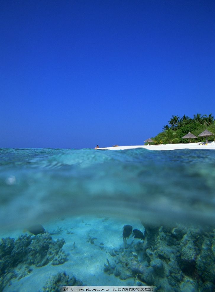 海洋,蓝天,海水,大海,波浪,摄影,自然景观,,摄影,自然景观,自然风景,350DPI,JPG